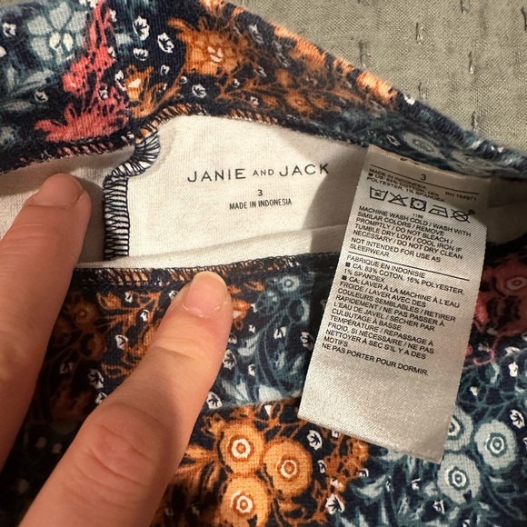 Floral Janie and Jack leggings - Picture 2 of 2